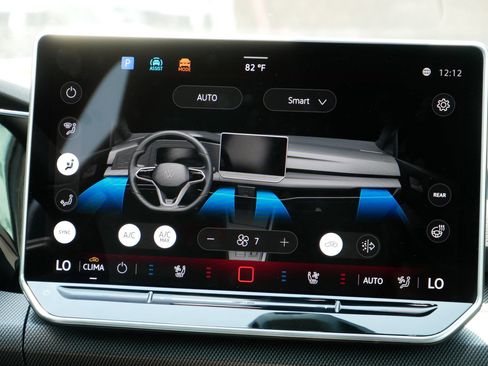 New 2025 Volkswagen GTI Autobahn image 9