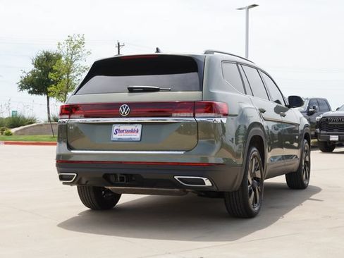 Used 2026 Volkswagen Atlas SE FWD image 8