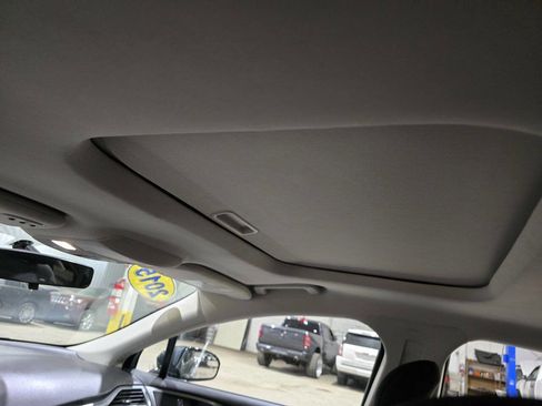 Used 2015 Ford Fusion SE FWD image 26