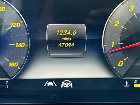 Used 2020 Mercedes-Benz S 560 4MATIC Sedan w/ Premium Package image 13