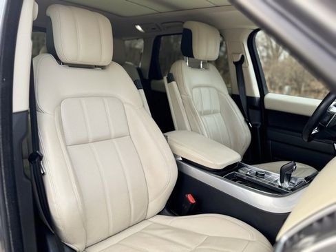 Used 2020 Land Rover Range Rover Sport HSE Dynamic image 21