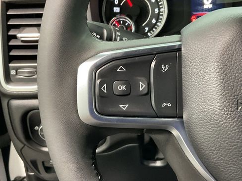 Used 2025 RAM 1500 Big Horn AWD/4WD image 9