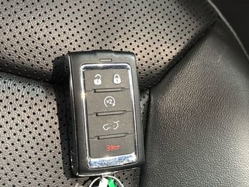 Used 2024 Jeep Grand Cherokee Limited w/ Luxury Tech Group II AWD/4WD image 36