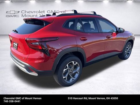 New 2026 Chevrolet Trax LT w/ Driver Confidence Package image 5