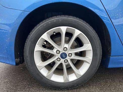 Used 2019 Ford Fusion SE image 20