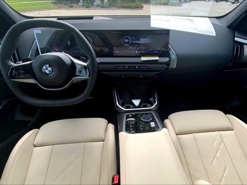New 2026 BMW X3 xDrive30 w/ Premium Package image 5