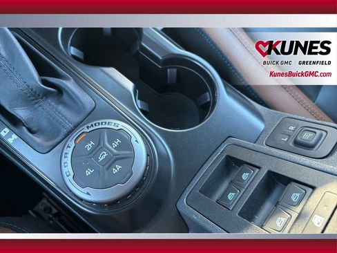 Used 2023 Ford Bronco Outer Banks image 30