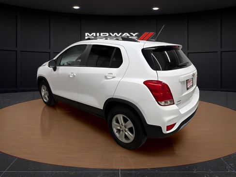 Used 2021 Chevrolet Trax LT FWD image 3