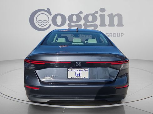Used 2024 Honda Accord EX image 4