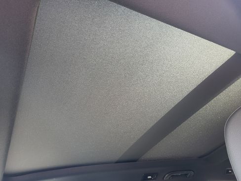 Used 2025 Mercedes-Benz GLS 450 4MATIC image 18