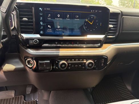 Used 2024 Chevrolet Silverado 2500 LT AWD/4WD image 11