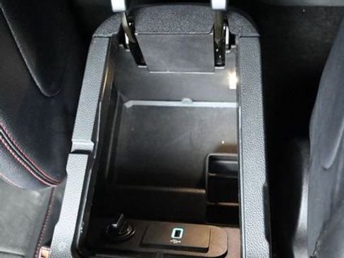 Used 2017 Ford Mustang GT Premium image 31