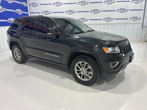 Used 2016 Jeep Grand Cherokee Limited AWD/4WD image 7