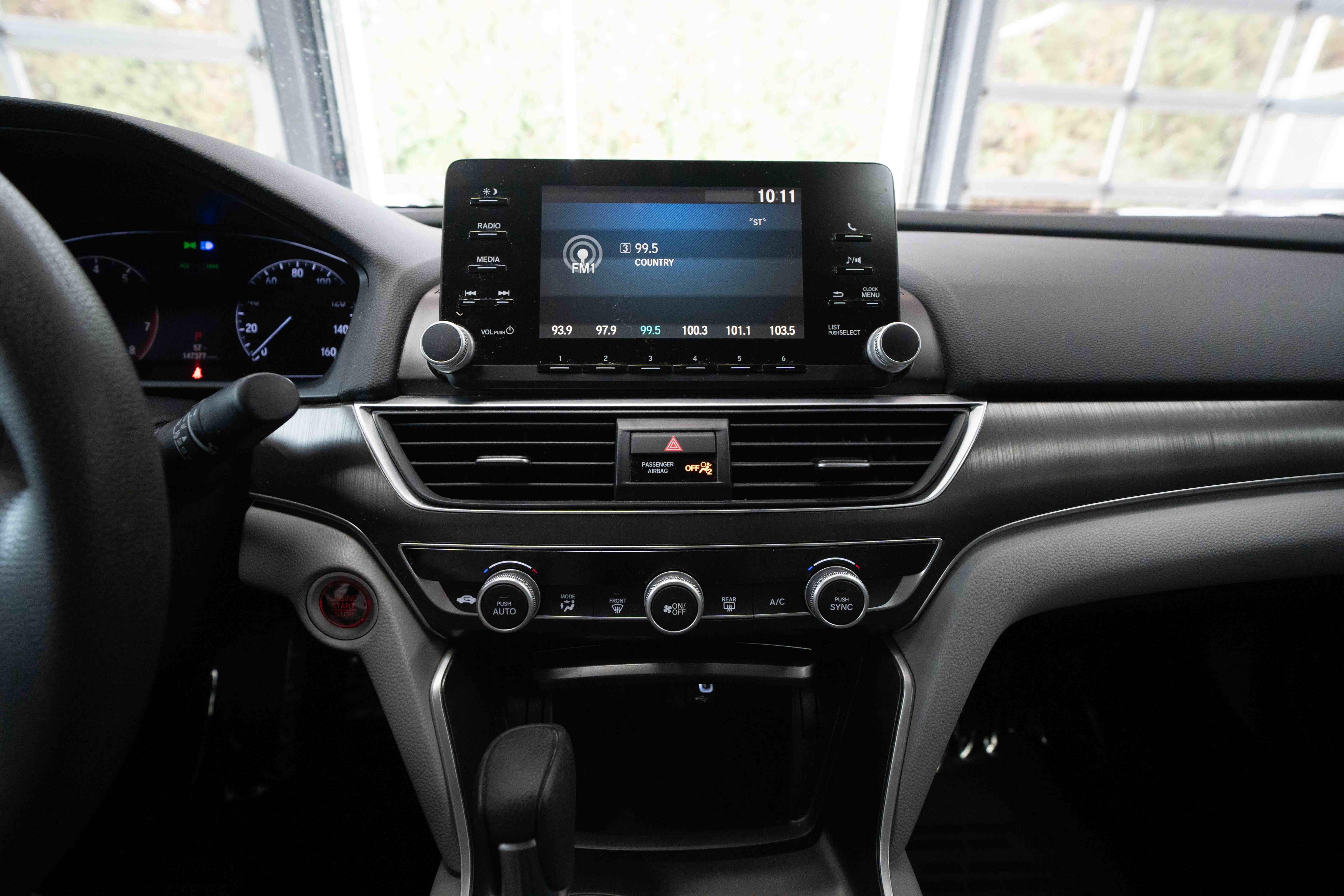 Used 2018 Honda Accord LX image 17