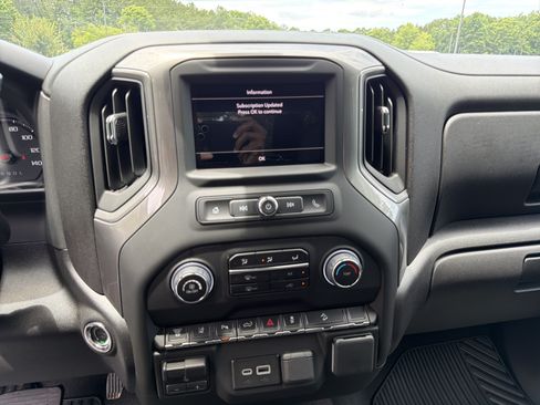 Used 2026 Chevrolet Silverado 2500 Custom w/ Custom Value Package AWD/4WD image 26