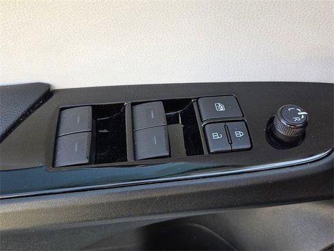 Used 2019 Toyota Prius Limited image 17