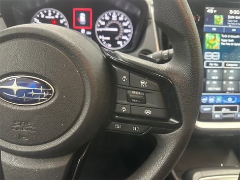 Used 2024 Subaru Crosstrek 2.0i Premium image 27