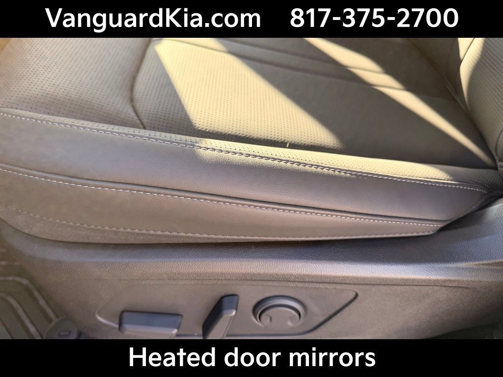 Certified 2026 Kia Sorento S w/ S Panoramic Sunroof Package FWD image 14