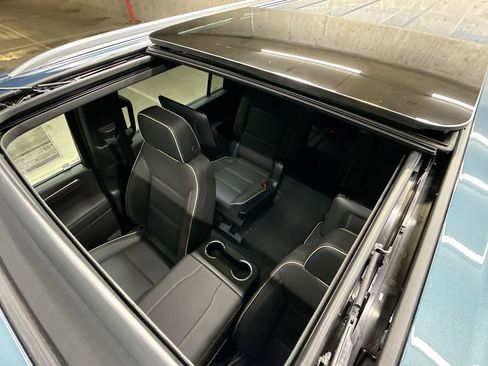 New 2026 Chevrolet Suburban Premier image 28