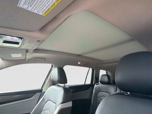 Used 2024 Volkswagen Atlas Peak Edition SEL AWD/4WD image 23