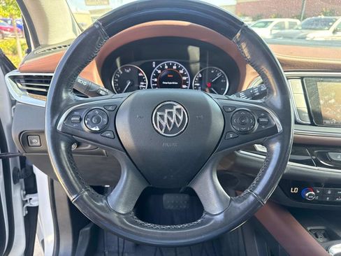 Used 2018 Buick Enclave Avenir w/ Avenir Technology Package FWD image 25