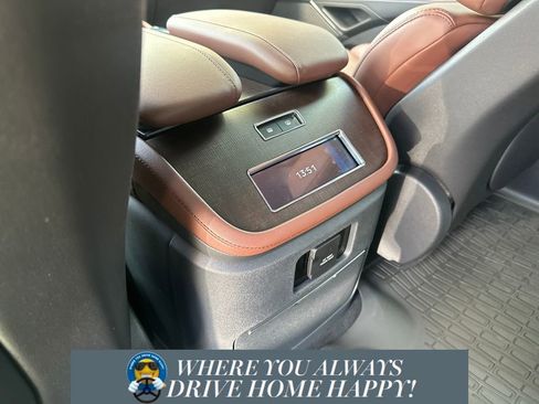 New 2025 Lincoln Navigator Reserve image 22