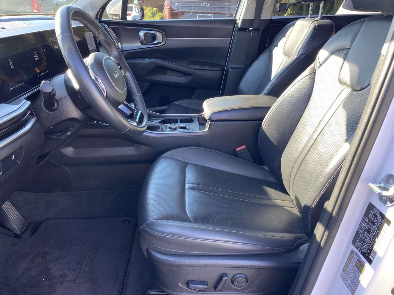 Used 2024 Kia Sorento S w/ Panoramic Sunroof Package FWD image 24