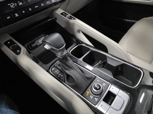 Used 2021 Kia Telluride EX image 24