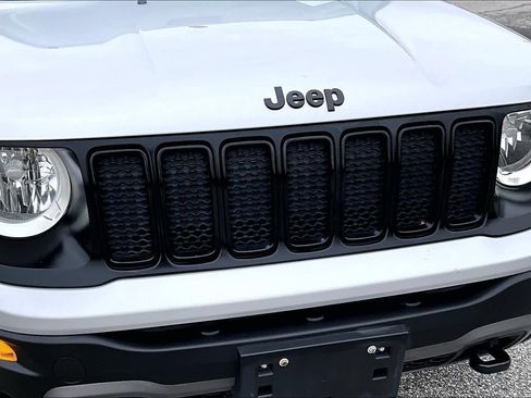 Used 2019 Jeep Renegade Sport image 28
