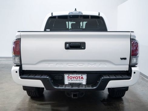 Certified 2021 Toyota Tacoma TRD Off-Road w/ Technology Package AWD/4WD image 8