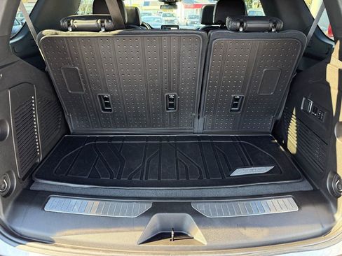 Used 2023 Chevrolet Tahoe Z71 w/ Z71 Off-Road Package image 16