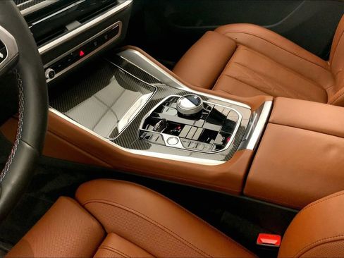 Certified 2025 BMW X6 M60i image 22