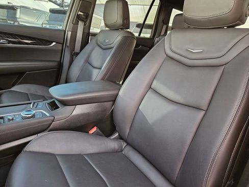 New 2025 Cadillac XT6 Premium Luxury image 27