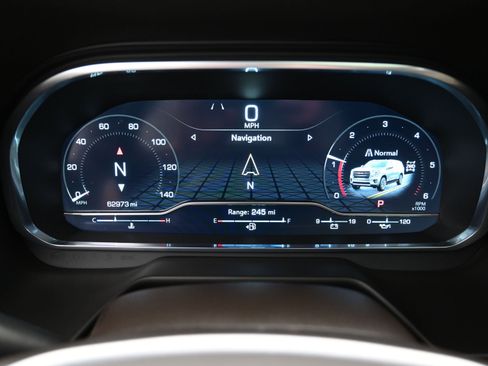 Used 2022 GMC Yukon SLT w/ SLT Premium Package image 27