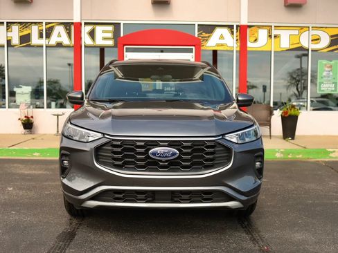 Used 2024 Ford Escape ST-Line Select w/ Tech Pack #1 AWD/4WD image 2
