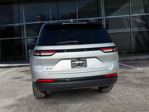 New 2025 Jeep Grand Cherokee Limited image 6