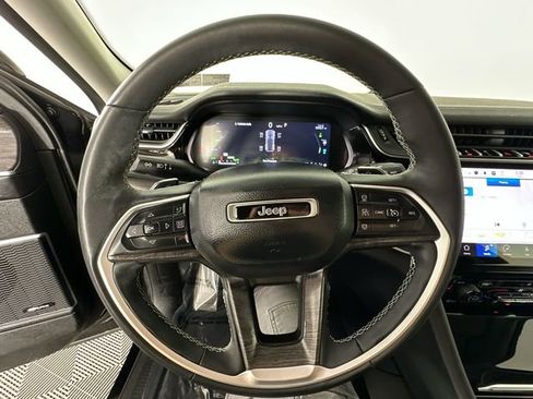 Used 2023 Jeep Grand Cherokee 4WD 4xe image 25