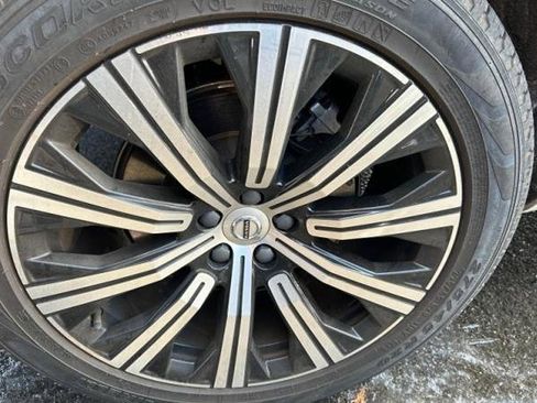 Certified 2023 Volvo XC90 B6 Plus w/ Protection Package Premier image 20