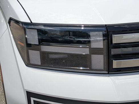 New 2026 Hyundai Santa Fe SE image 10