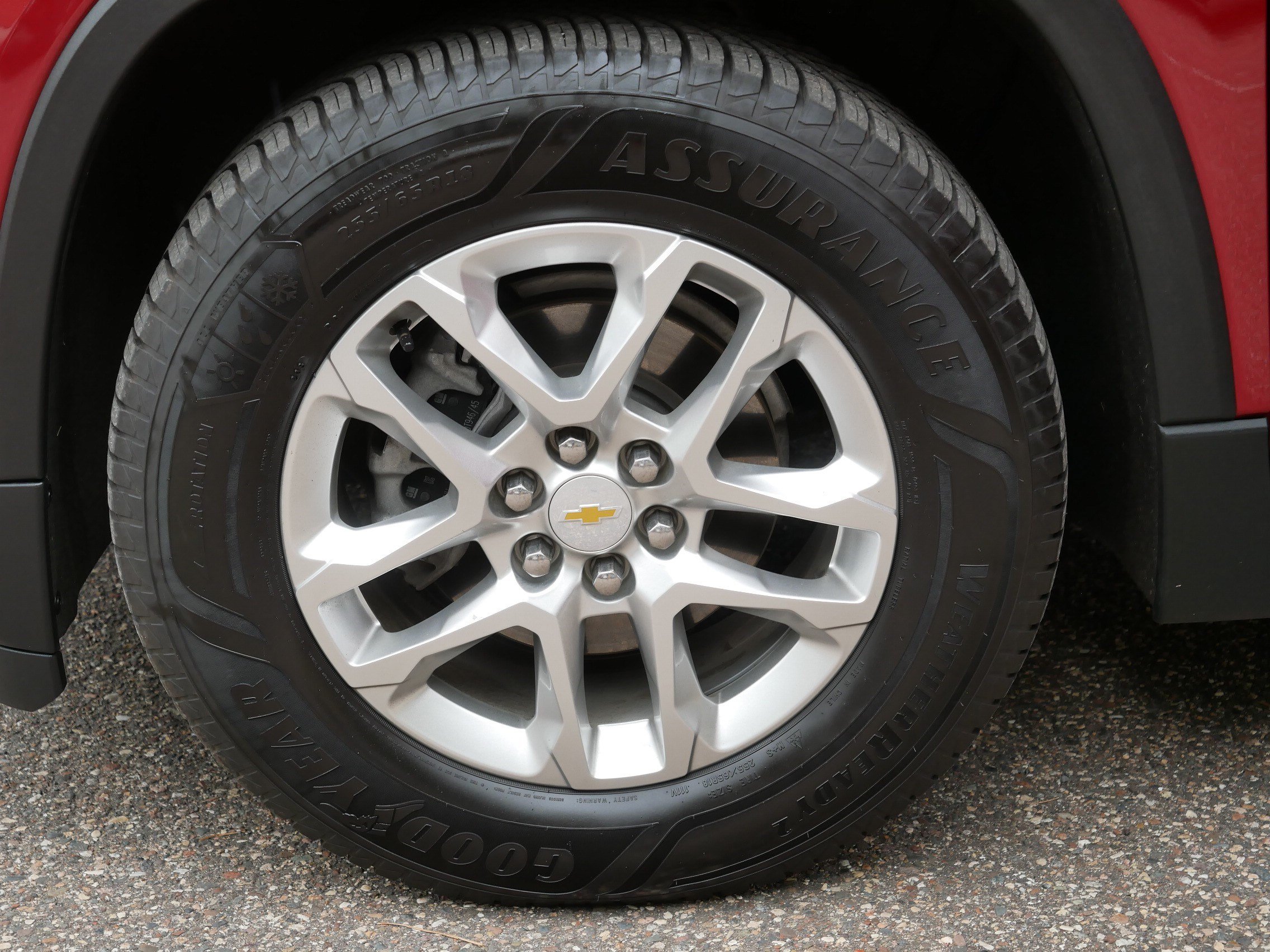 Used 2021 Chevrolet Traverse LT w/ LPO, Floor Liner Package AWD/4WD image 15
