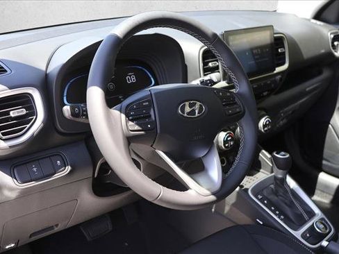 New 2026 Hyundai Venue SEL FWD image 10
