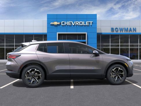 New 2026 Chevrolet Equinox EV LT w/ Comfort Package FWD image 5