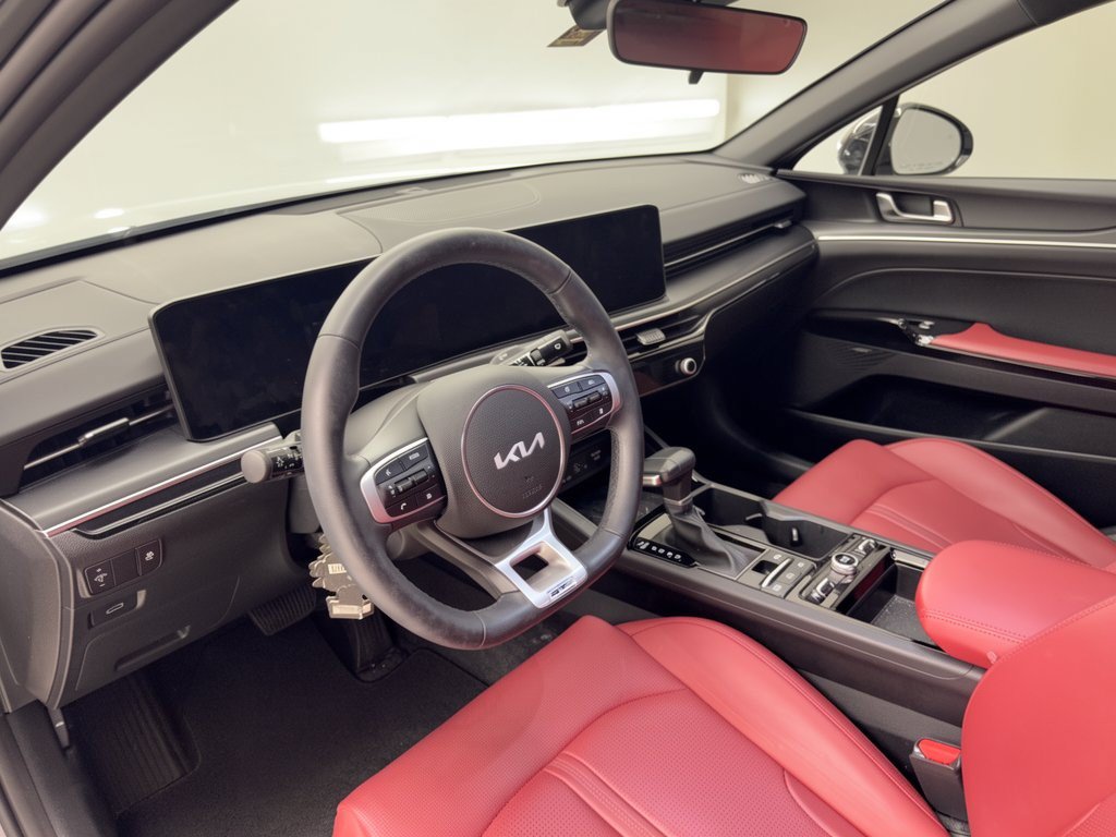 Used 2025 Kia K5 GT-Line w/ GT-Line Premium Package FWD image 4