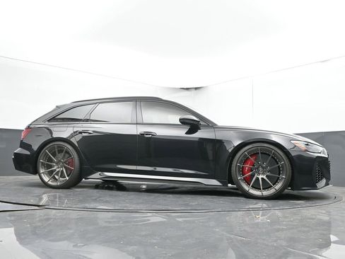 Used 2022 Audi RS 6 w/ Carbon Optic Package image 47