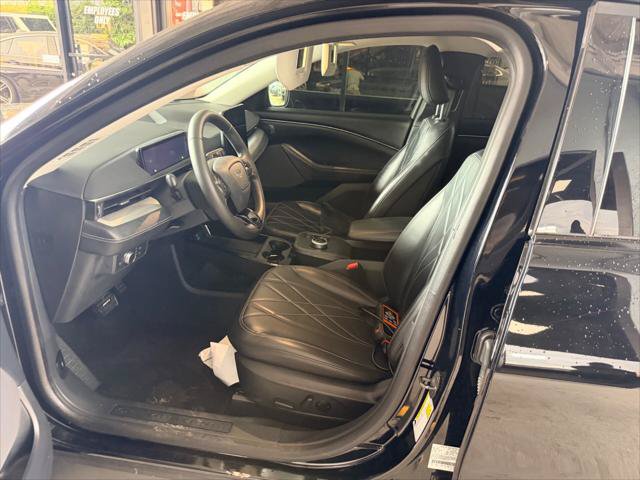 Used 2021 Ford Mustang Mach-E Select AWD/4WD image 22