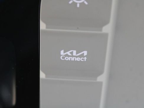 Certified 2025 Kia K4 FWD image 46