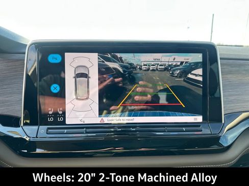 New 2026 Volkswagen Atlas SEL image 17