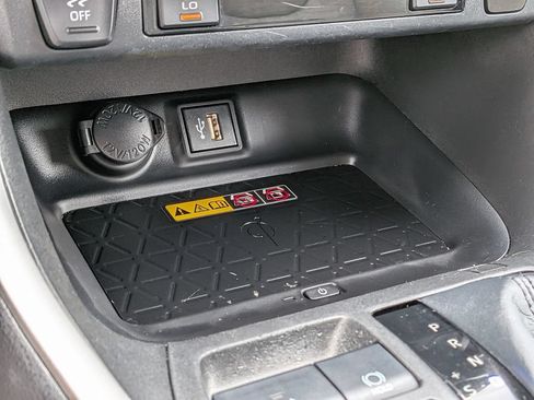 Used 2023 Toyota RAV4 XLE Premium AWD/4WD image 25