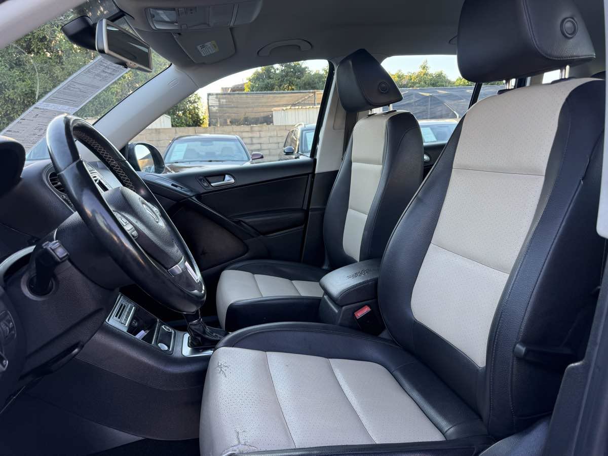 Used 2016 Volkswagen Tiguan S FWD image 27