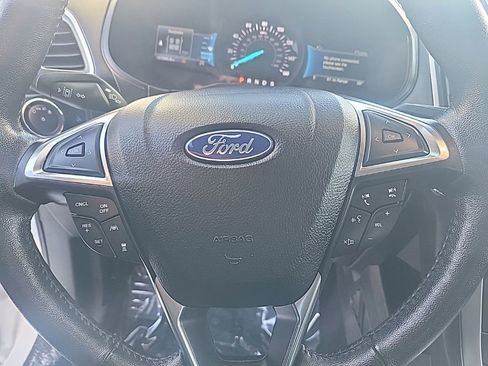 Used 2022 Ford Edge SEL AWD/4WD image 15